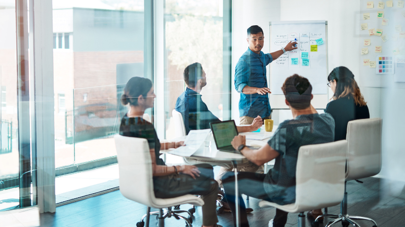 Aligning Your Comms Team with Lyons for Broadcast Campaign Success